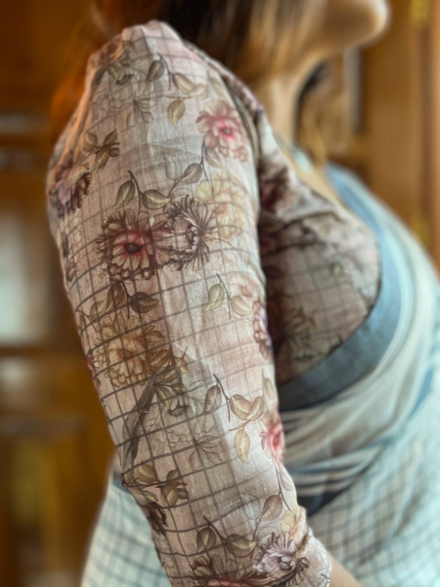 White Breezy Saree Paired With Grey Blouse
