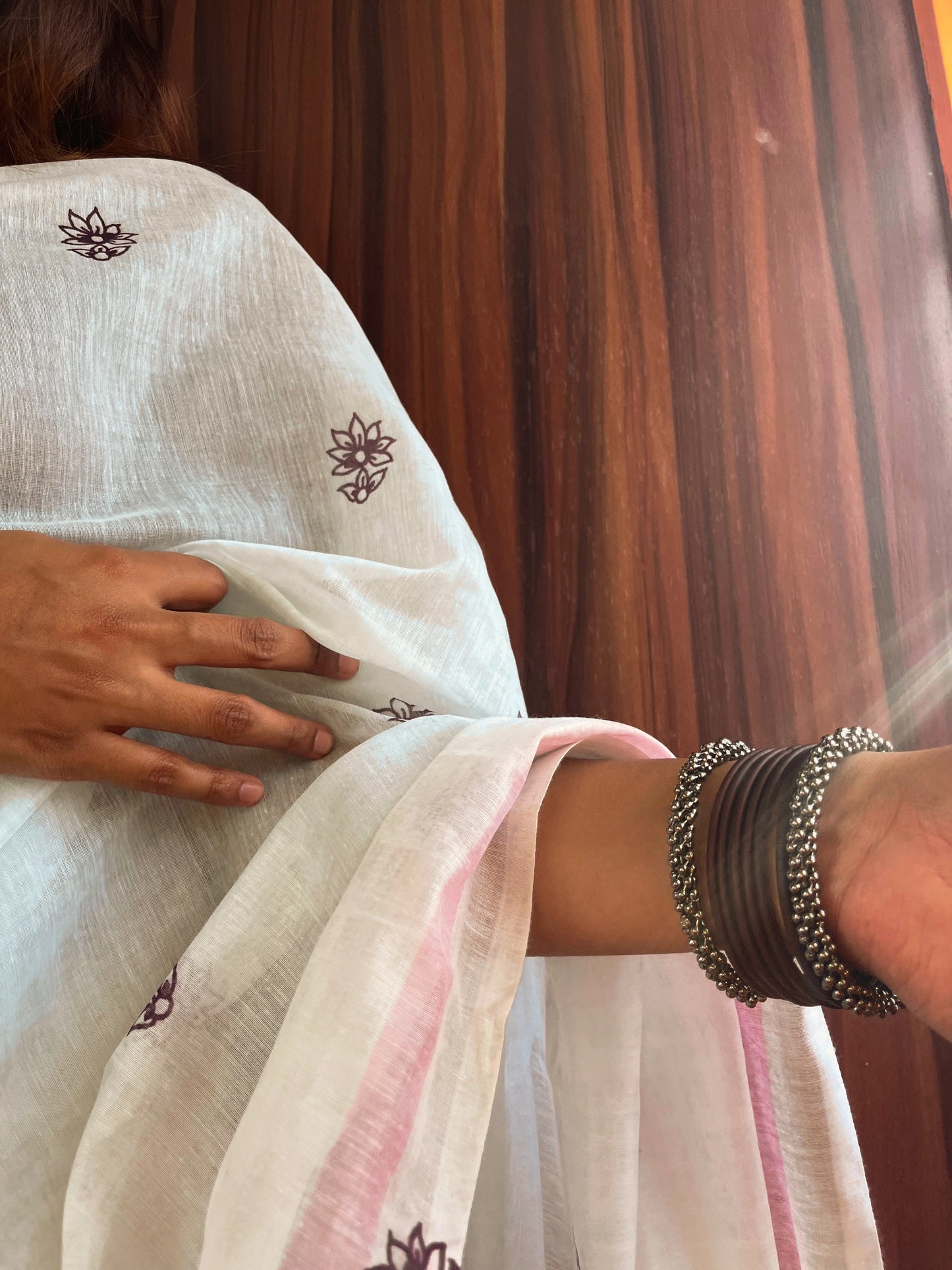 White & Maroon Cotton Mulmul Saree
