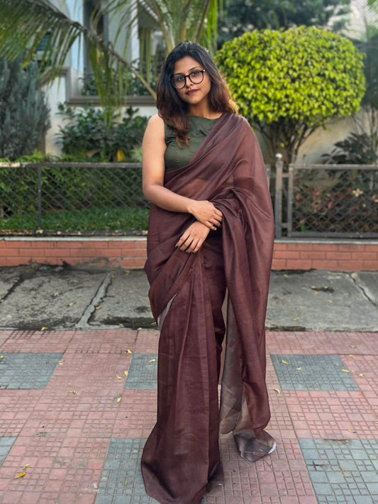 Brown Saree Paired With Dark Green Blouse 01