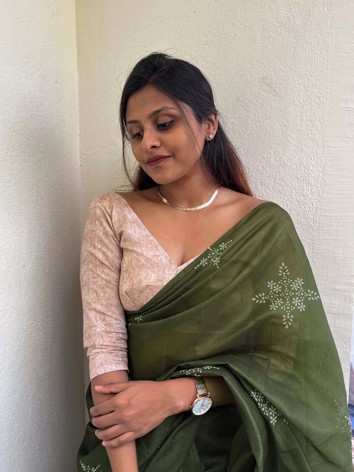 Olive Green Cotton Mulmul Saree with Cream Blouse